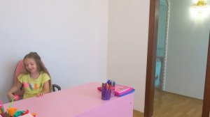 ПРАНК МАТЕРЮСЬ При ПАПЕ ? ПРАНКУЮ РОДИТЕЛЕЙ 24 Часа ДЕЛАЮ УРОКИ ? Смешное Видео Валенсия Лаки ?