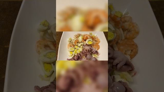 Не реально вкусный Салат Нептун!!! #Shorts смотреть онлайн