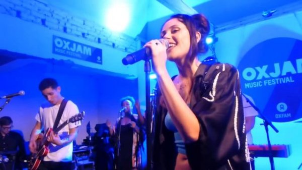 Eliza Doolittle - Back Packing (HD) - Studio Private - 24.09.13