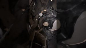 Потекла форсунка омывателя фар