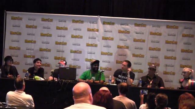 Harley Quinn writers Jimmy Palmiotti, Amanda Conner, & Friends at Orlando Megacon 2018 смотреть онлайн