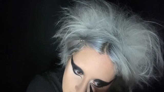 Trad Goth makeup & hair tutorial for beginners смотреть онлайн