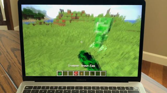 2019 Macbook Air Minecraft Test смотреть онлайн