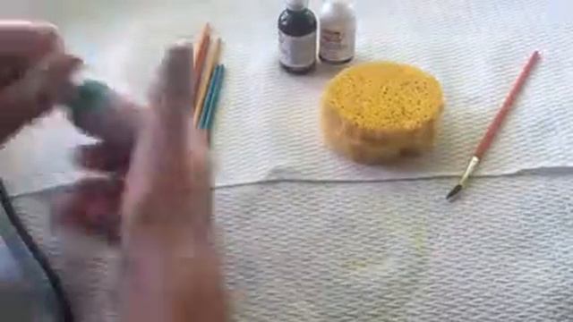 Making a laughing face emoji squishy😂 смотреть онлайн