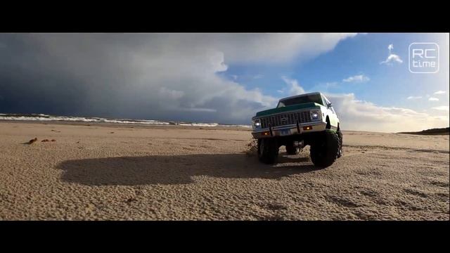 RC crawler Traxxas TRX-4 Chevrolet K5 Blazer 1972 Chevy 1/10 scale car slow motion off road truck смотреть онлайн