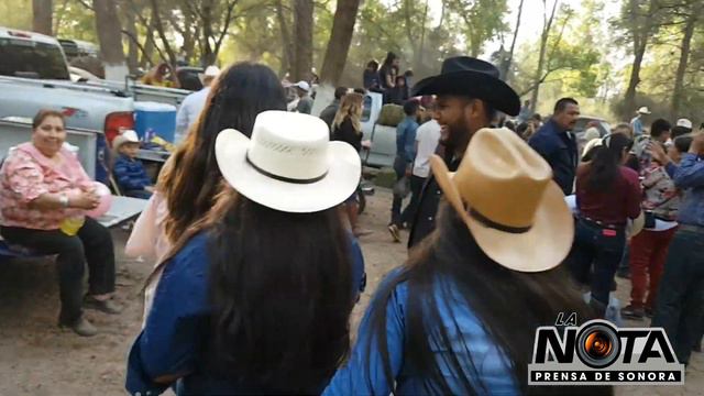 Bellas Mujeres Sonorenses Cabalgando смотреть онлайн