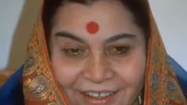 ШРИ ЛАЛИТА САХАСРАНАМА МЕДИТАЦИЯ НА ПОРТРЕТЫ ШРИ МАТАДЖИ смотреть онлайн