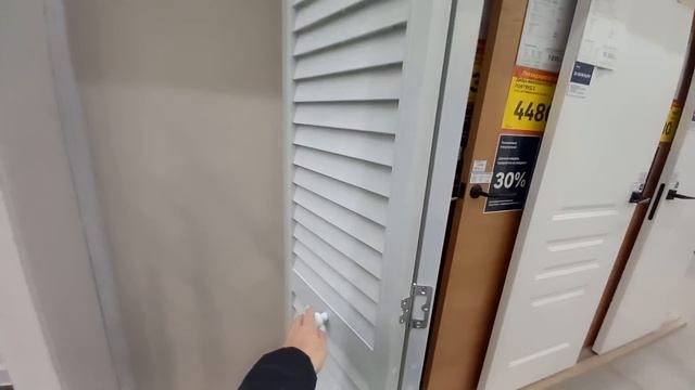 Где я хочу дачу // Переклеить чтоль обои? // Визуализирую мечту