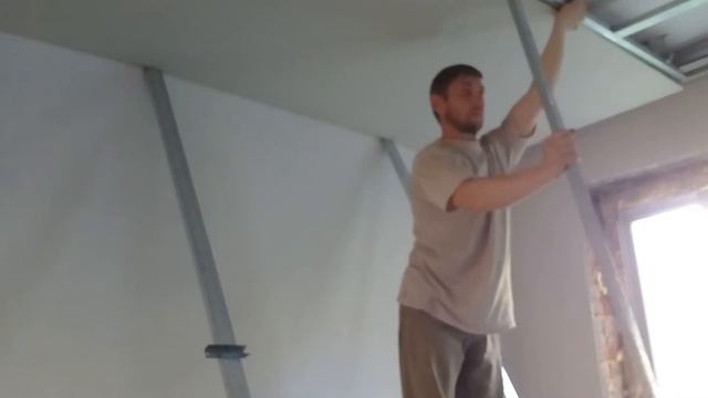 ГКЛ на потолок без напарника смотреть онлайн