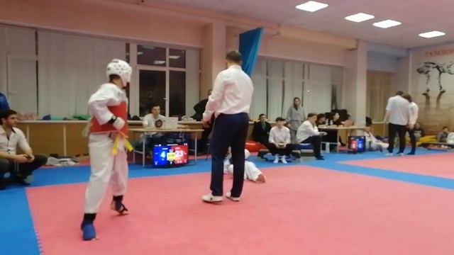 Соревнования по тхэквондо. Мой коронный удар. смотреть онлайн