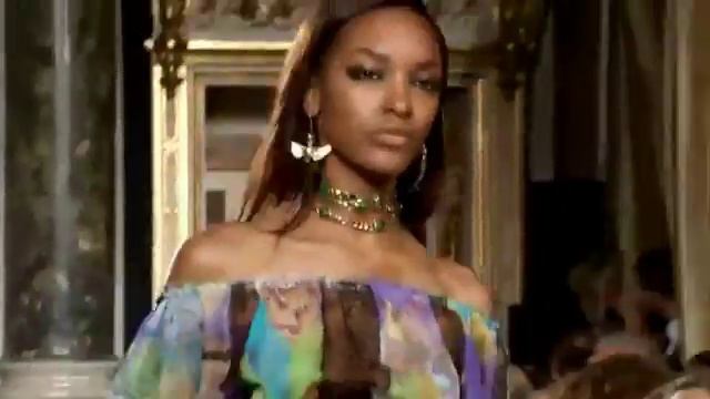 Emilio Pucci Spring 2012 Fashion Show (full) смотреть онлайн