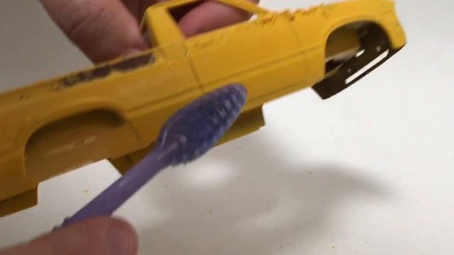 Building the 1/24 Scale "Toy Story" Pizza Planet "Yo" Pickup: Paint & Weathering смотреть онлайн