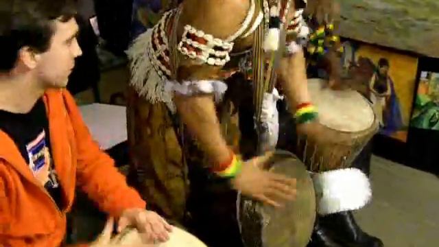 Джембе Трио на открытии выставки Арт3000 смотреть онлайн