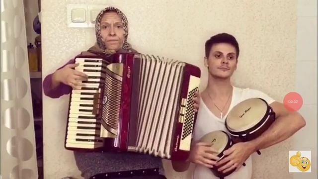 Песня ребёнка с бабулей смотреть онлайн