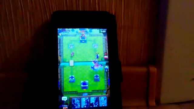 Клеш роял игра на 2 акаунте смотреть онлайн