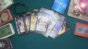 Что думал обо мне сегодня загаданный человек. Таро онлайн