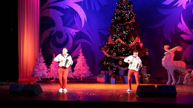 Дуэт аккордеонистов "Штрихкод" смотреть онлайн