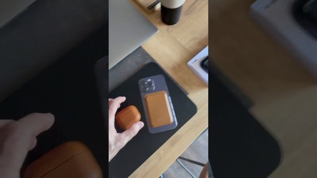 Стильный кожаный чехол K-Doo LuxCraft для AirPods 3 смотреть онлайн