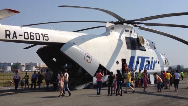 Авиашоу. Самый большой вертолет в мире Ми-26. Airshow. The worlds largest helicopter Mi-26