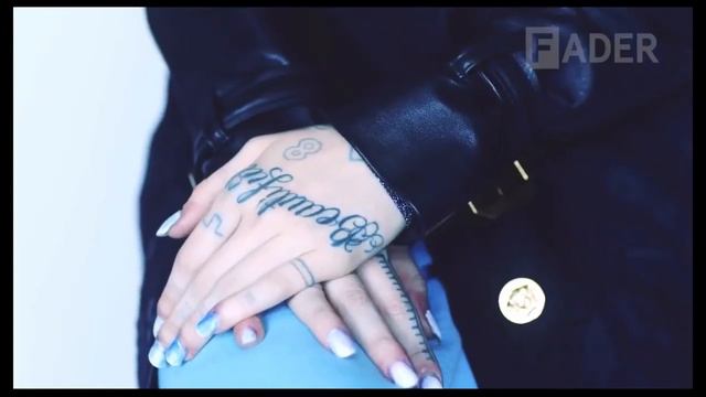 Grimes Delicate Weapon Music Video смотреть онлайн