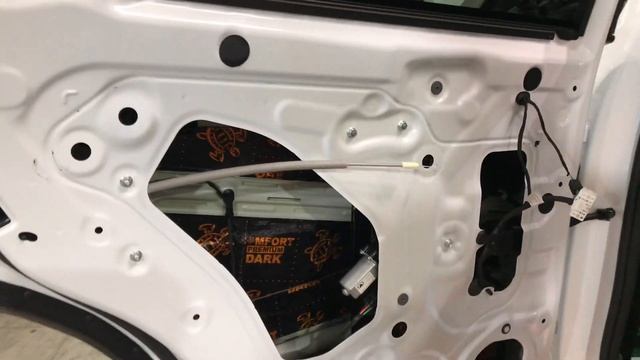 HAVAL JOLION, смотрим на "родную" шумку и как можно зашумить салон автомобиля более качественно. смотреть онлайн