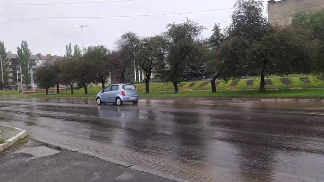 Дожди, дожди, реки, а ливневой всё нет и нет. смотреть онлайн