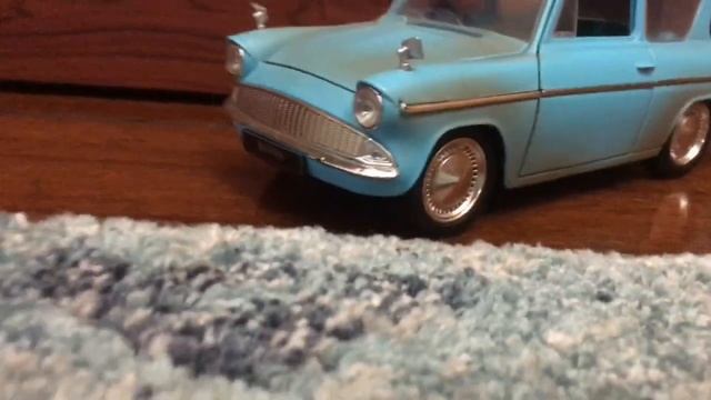 Diecast Hollywood ride Harry Potter 1959 ford Anglia 105e review смотреть онлайн