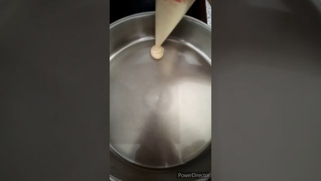 Сделайте по этому рецепту оладьи из кислого молока. Вам очень понравиться.Çürümüş südlə oladiyalar смотреть онлайн