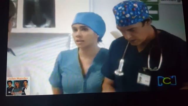 ACÁ ANDRES LLEVA CARGANDO A MARIA ALEJANDRA смотреть онлайн
