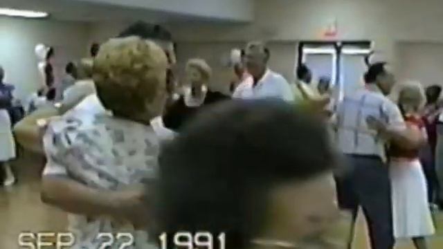 Sun Valley Dance (1991) - смотреть онлайн