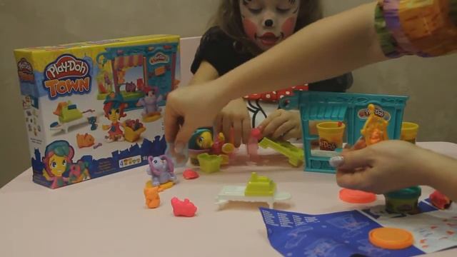 Игровой набор Play-Doh Город Магазинчик домашних питомцев (B3418) обзор и распаковка смотреть онлайн