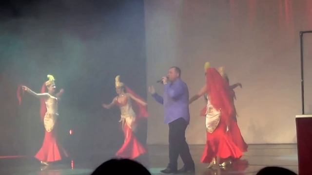 Арташ Асатрян и Театр Восточного Танца Амарэн