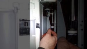 Принтер hp 1102 чистка ролика подачи бумаги