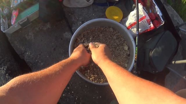 Рыбалка на канале им Москвы, деревня Жостово, Жостовский залив, Московская область. Фидер смотреть онлайн