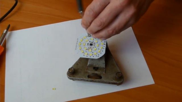 Ремонт светодиодной лампочки. смотреть онлайн
