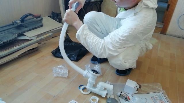 СИФОН сантехнический ЕС255S Ани пласт полуавтомат, чем отличается от других сифонов...? смотреть онлайн