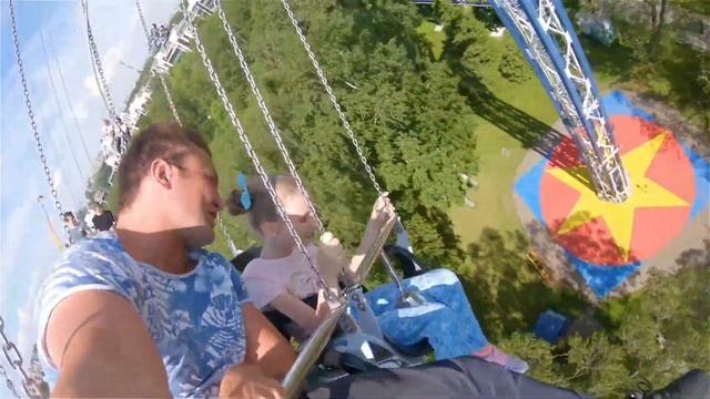 Американские горки, Седьмое небо в парке аттракционов Диво-Остров смотреть онлайн