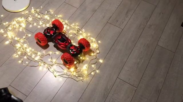 Машина Трансформер вездеход на радиоуправлении перевёртыш всесезонная модель для дома и улицы смотреть онлайн