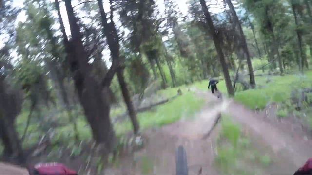 Riding Kelowna with Wade Simmons, Bruno Long and Johnny Smoke смотреть онлайн