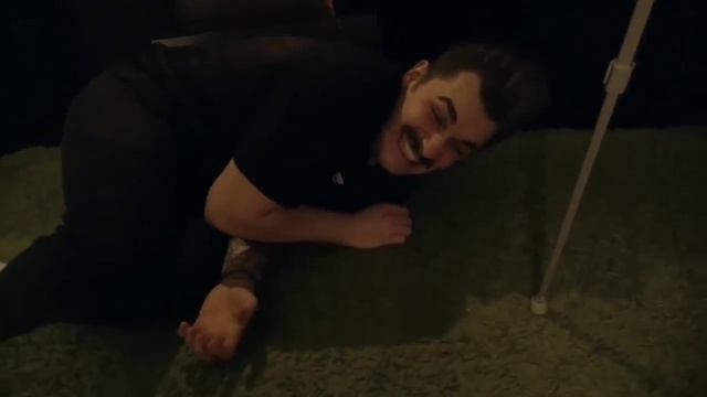 Юлик охраняет рëбра смотреть онлайн