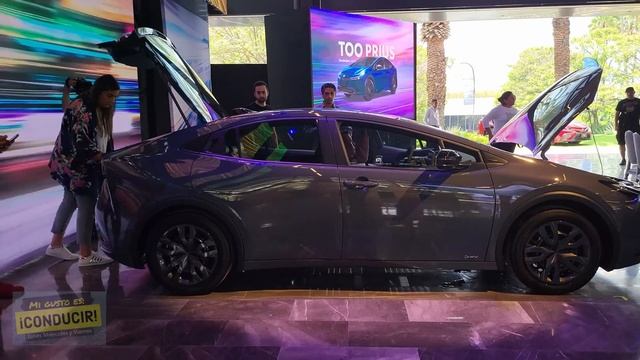 "Este auto recorre 30 km con UN SOLO LITRO de combustible" [Mi Gusto es Conducir] смотреть онлайн