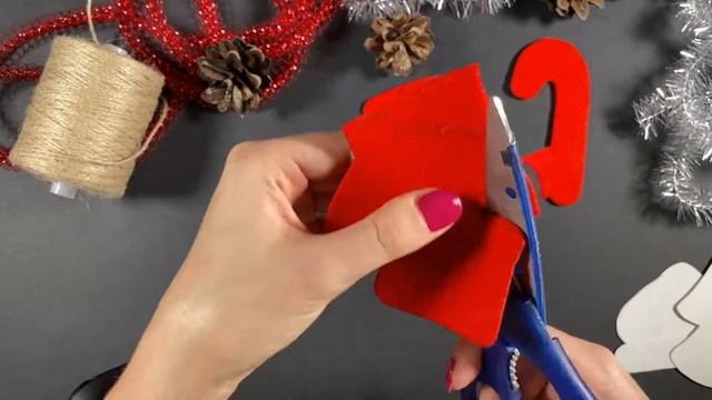 Простые ёлочные игрушки из фетра своими руками за 10 минут смотреть онлайн