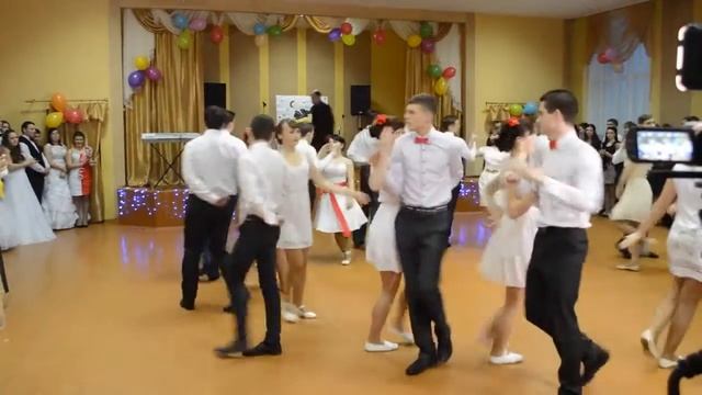 Танец дружбы 2015. Школа № 1 смотреть онлайн