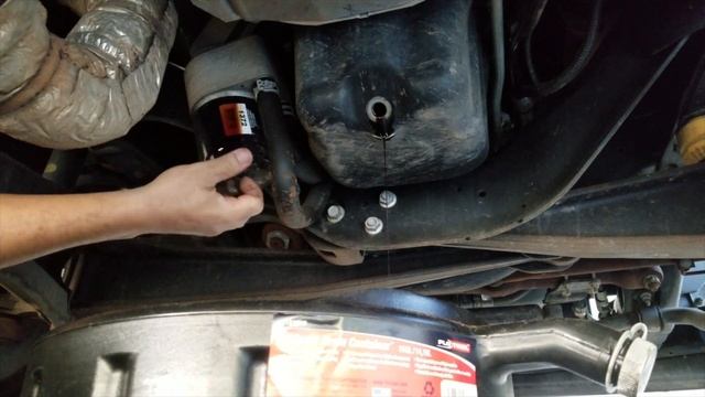 2015 Ford F250 with 6.2L Gas Engine Oil Change смотреть онлайн