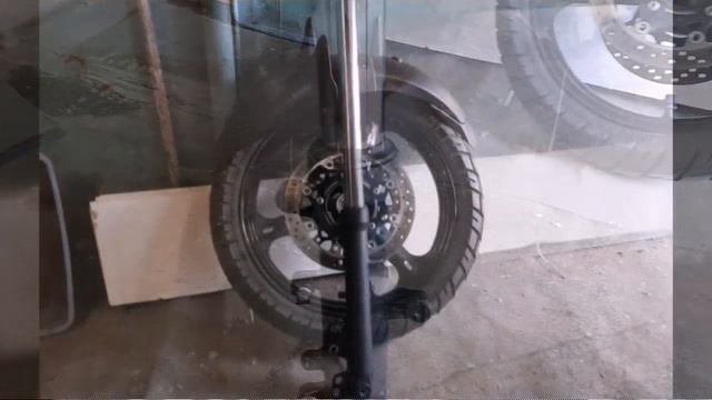 Замена пыльников вилки на SUZUKI DL650 V-STROM смотреть онлайн