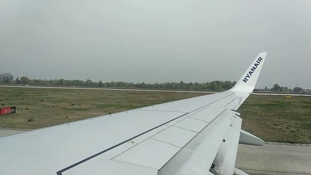 Volo Ryanair partenza da Aeroporto G.Marconi Bologna смотреть онлайн