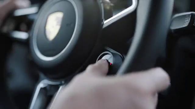 Porsche at The Mobil1 Brighton & Hove Motor Show 2017 смотреть онлайн