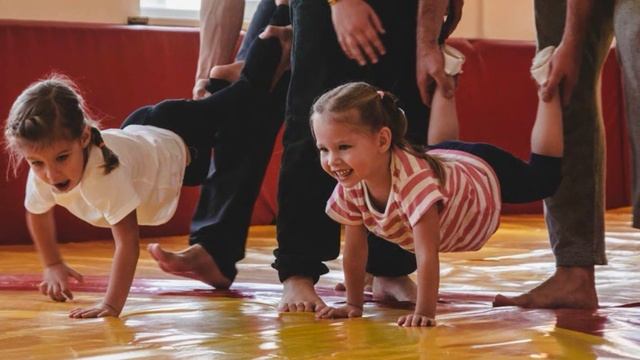 Руслан Михайлов - Родители и Дети смотреть онлайн