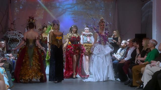 Flower Cosplay Show 2023 Minsk .ROZAAZORA . Общий выход моделей ROZARIUM смотреть онлайн