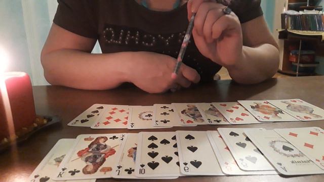 Что происходит у Крестового К♣️, будет ли проявляться к Червонной Д♥️? смотреть онлайн